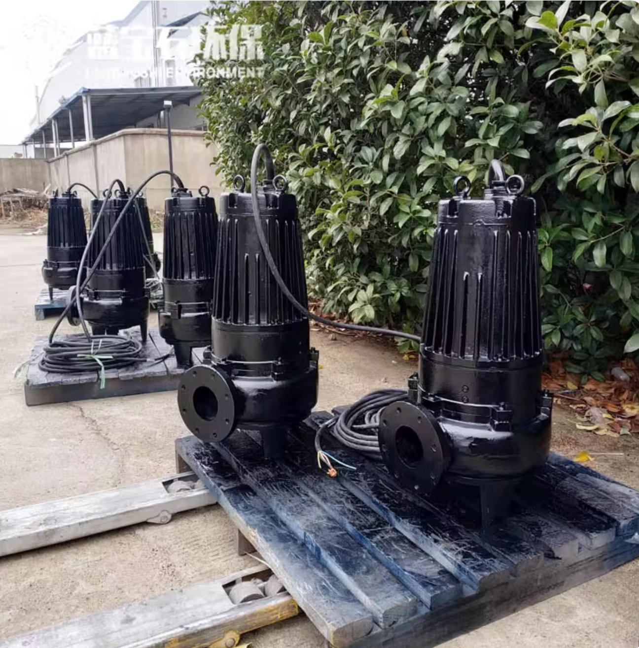 南京藍(lán)寶石環(huán)保有限公司與寧波某公司成功達(dá)成戰(zhàn)略合作，WQ型潛水排污泵助力高效污水處理